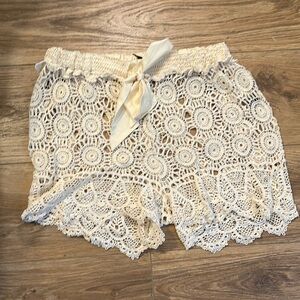 Cynthia Rowley crocheted shorts - M